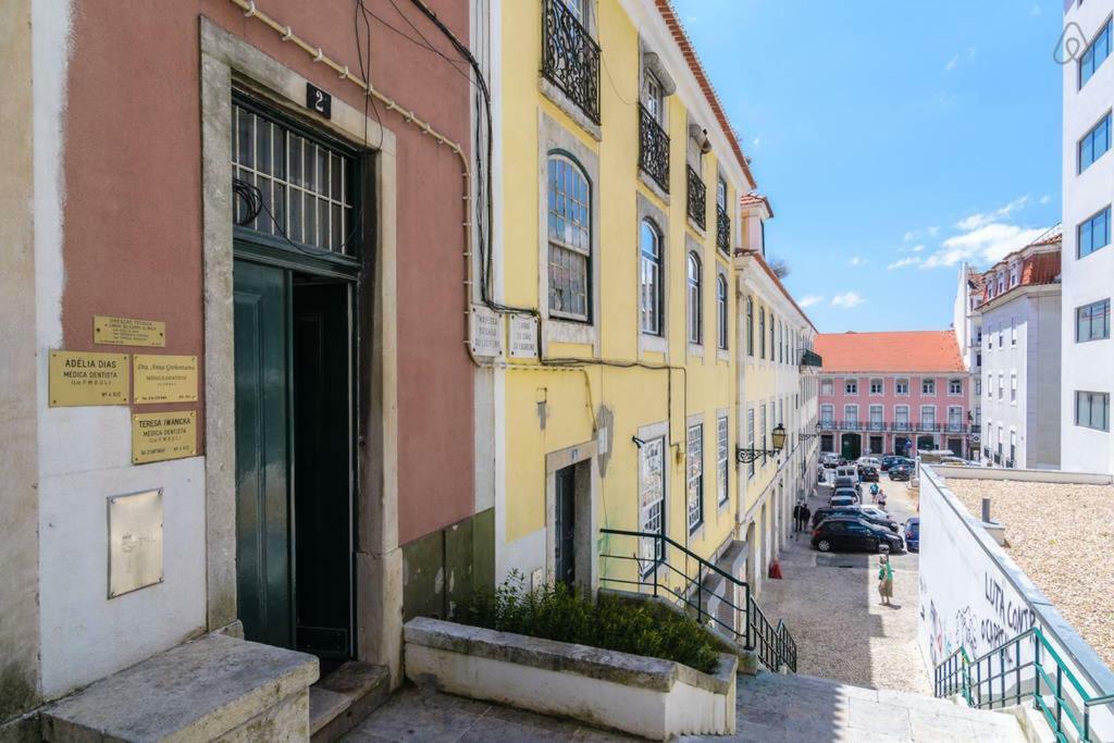 Апартаменты Loft - Downtown / Castle - Historic Лиссабон Экстерьер фото